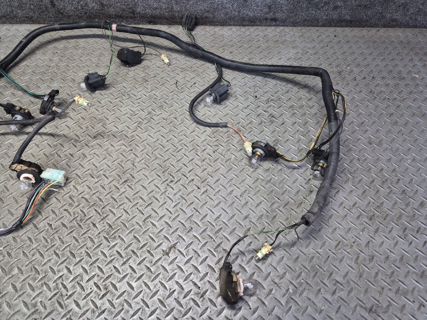 1992 Chevrolet Corvette C4 Rear Bumper Tail Light Wire Wiring Harness OEM
