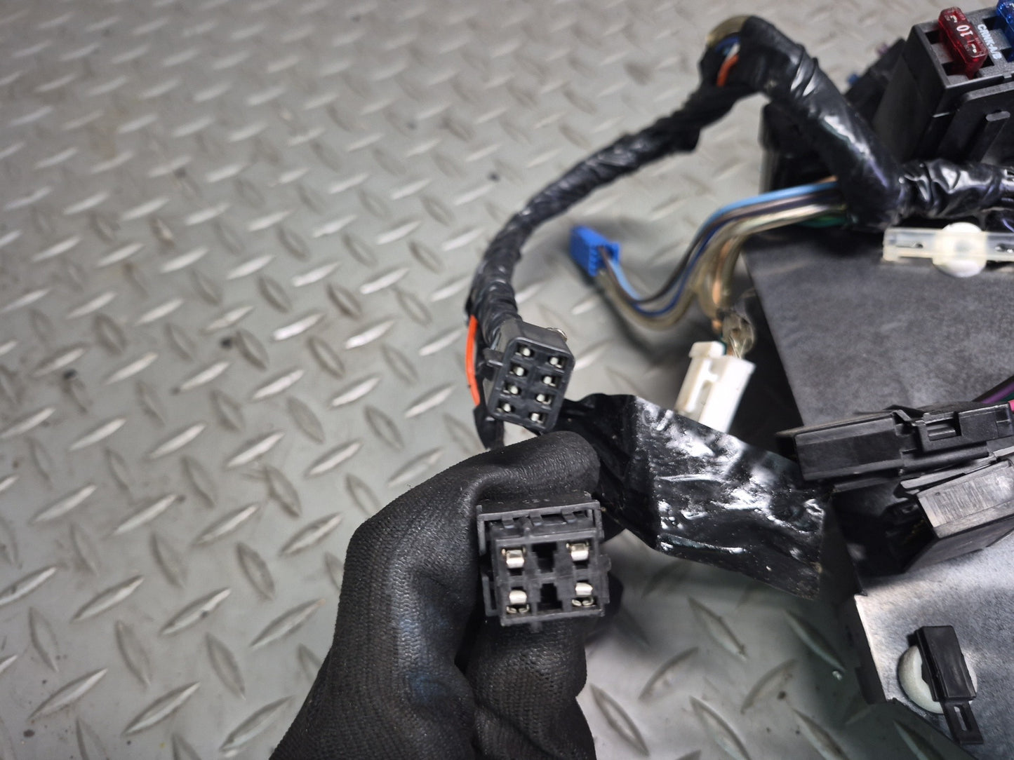 1992 Chevrolet Corvette C4 A/T Under Dash Wire Wiring Harness