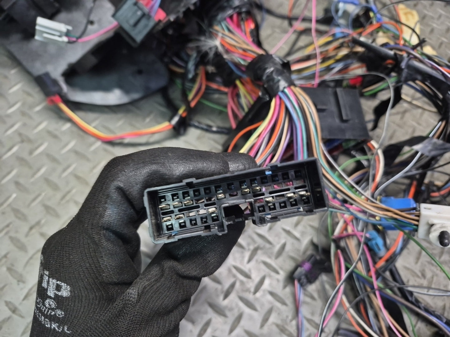 1992 Chevrolet Corvette C4 A/T Under Dash Wire Wiring Harness