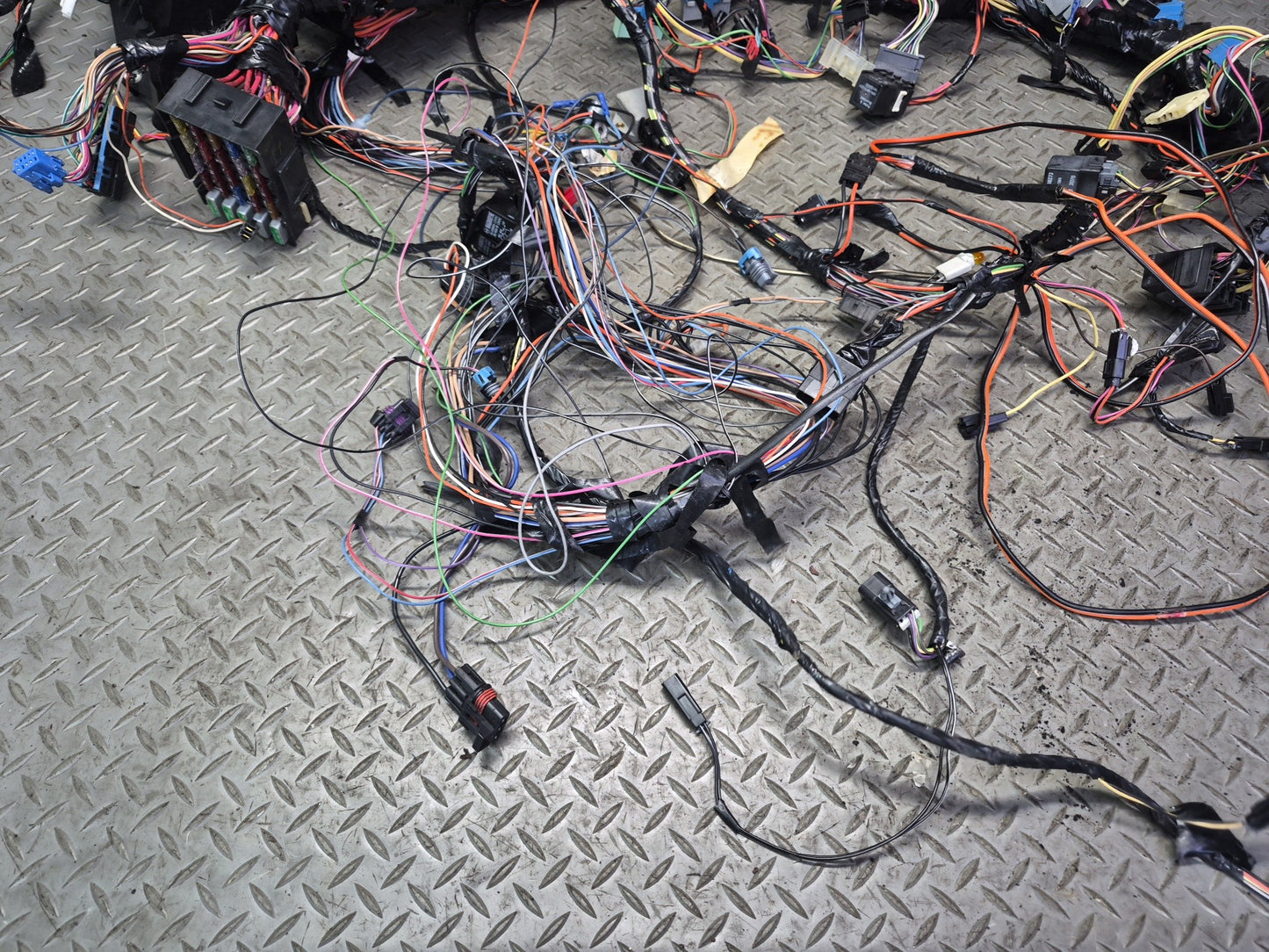 1992 Chevrolet Corvette C4 A/T Under Dash Wire Wiring Harness