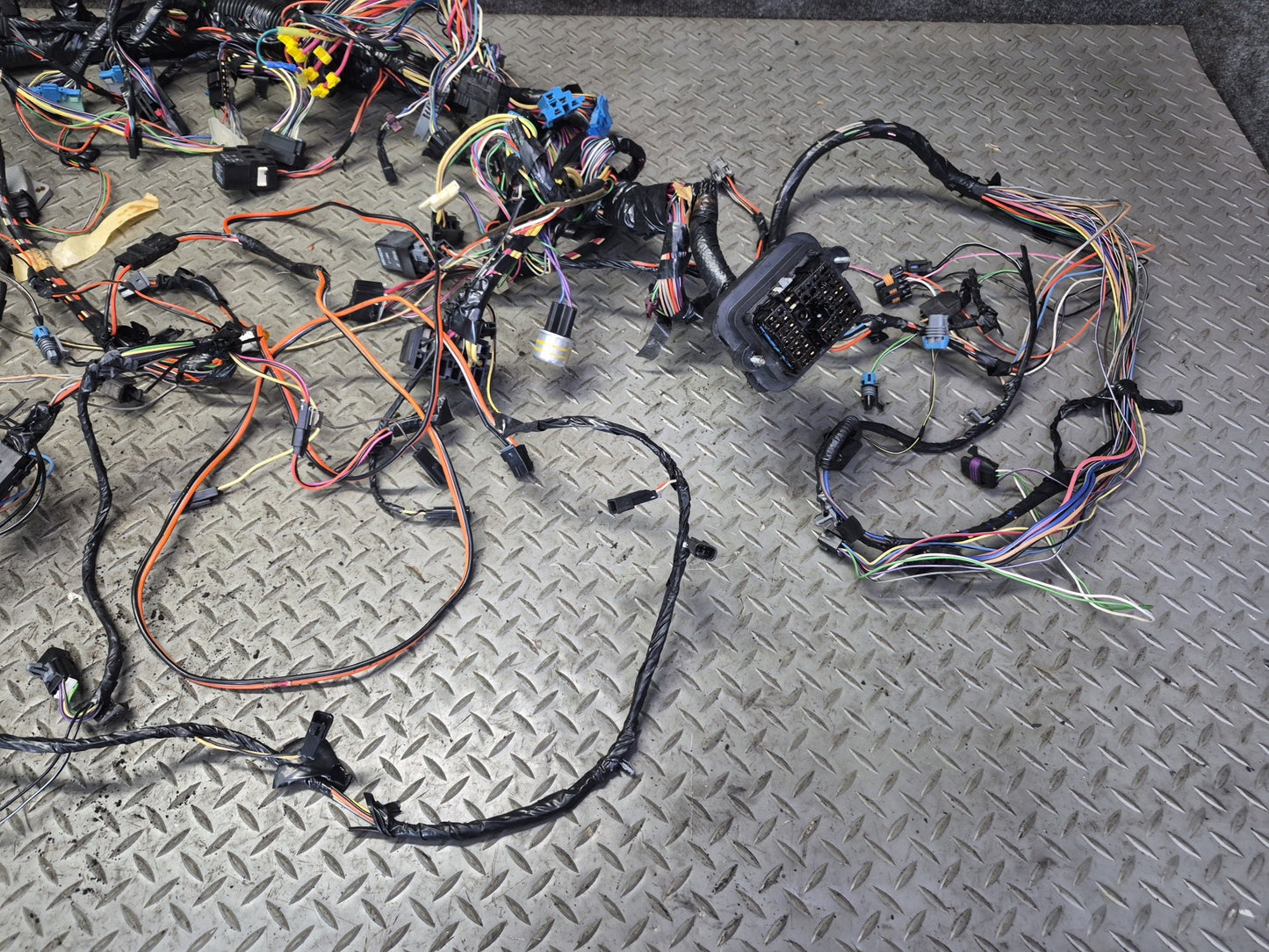 1992 Chevrolet Corvette C4 A/T Under Dash Wire Wiring Harness