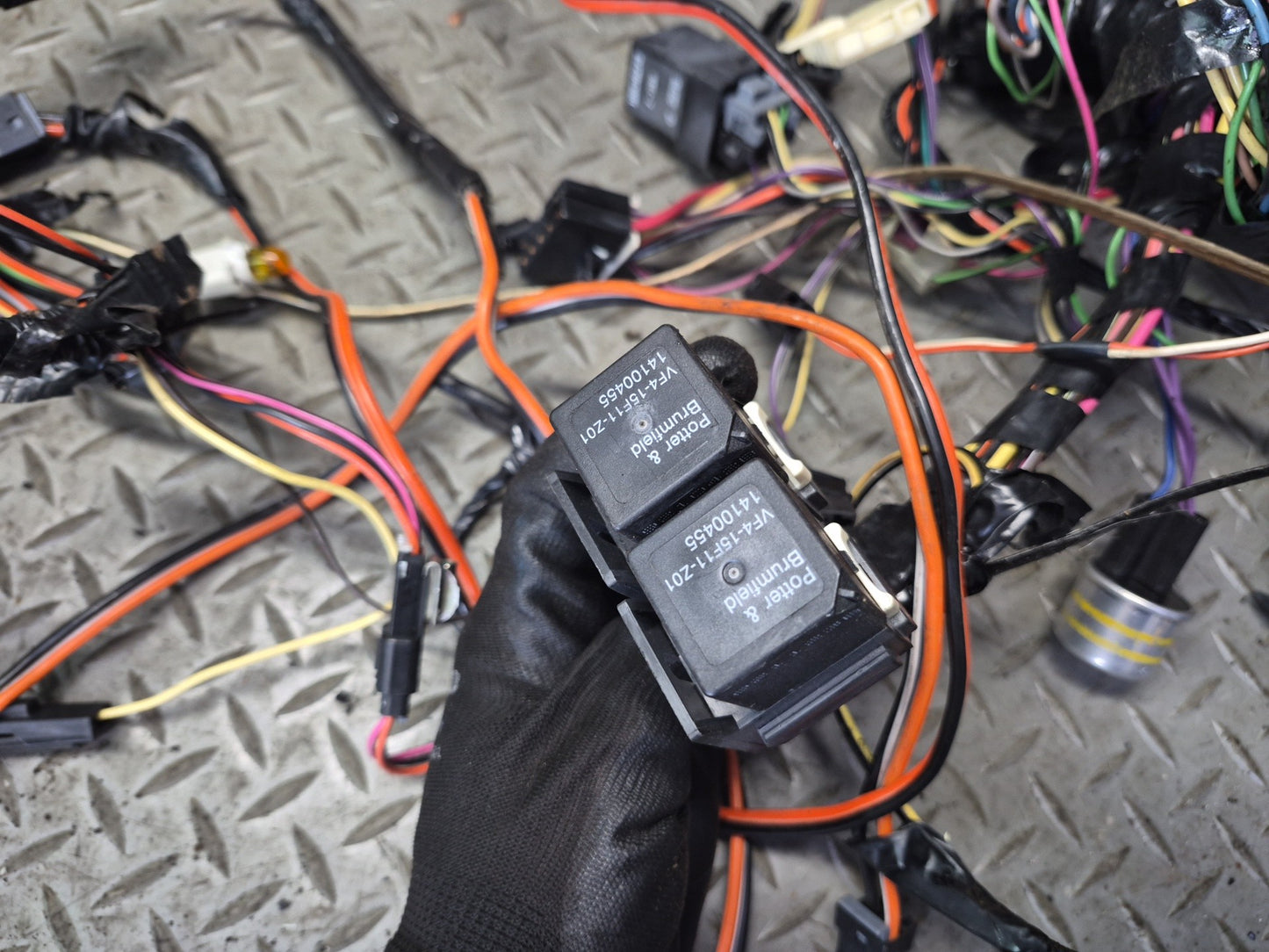 1992 Chevrolet Corvette C4 A/T Under Dash Wire Wiring Harness