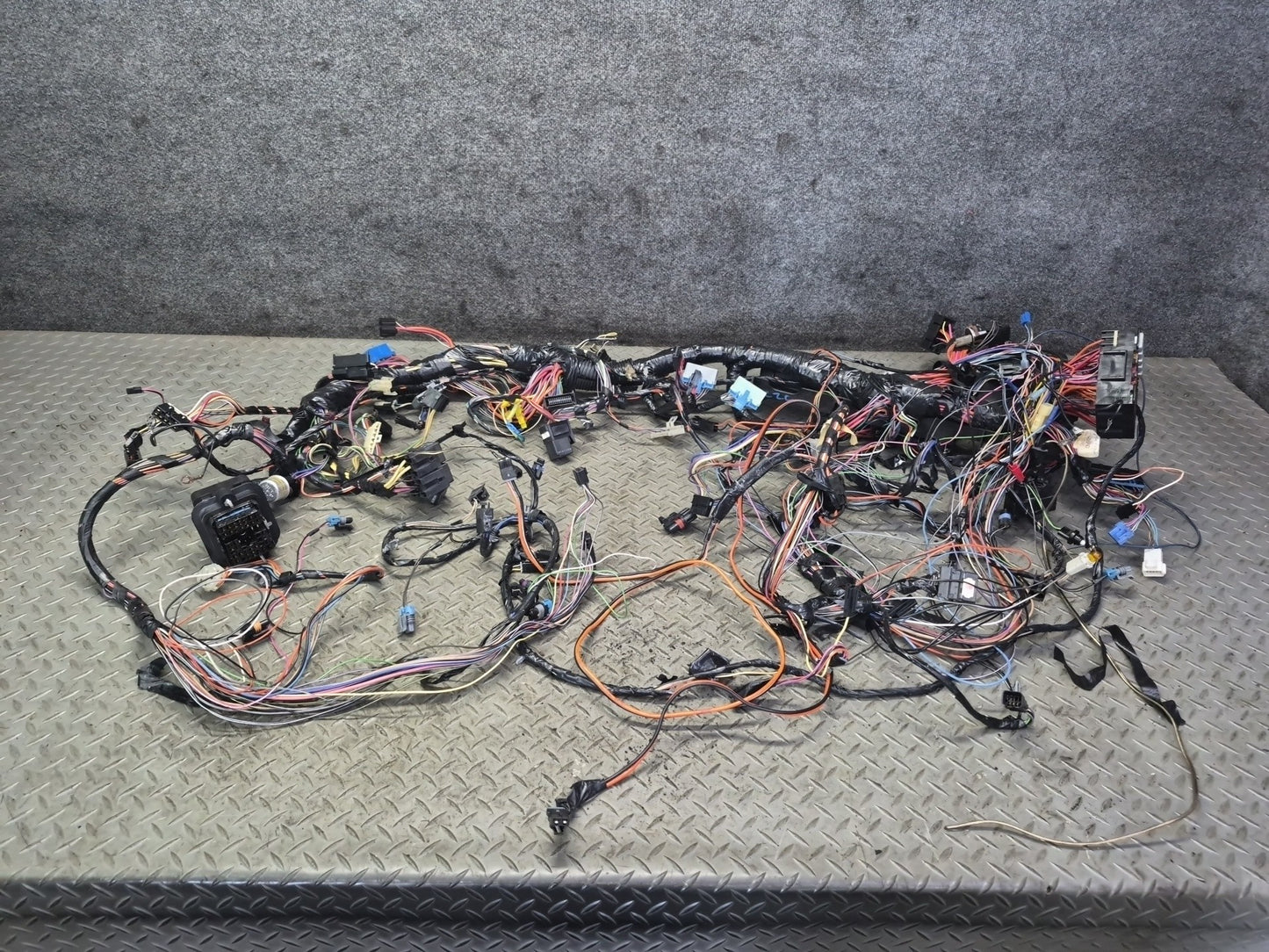 1992 Chevrolet Corvette C4 A/T Under Dash Wire Wiring Harness