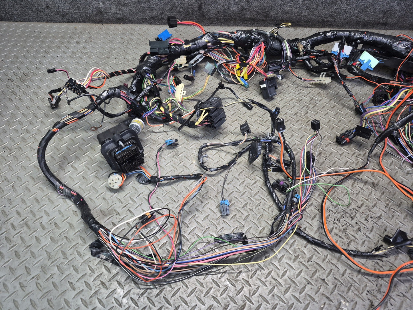 1992 Chevrolet Corvette C4 A/T Under Dash Wire Wiring Harness