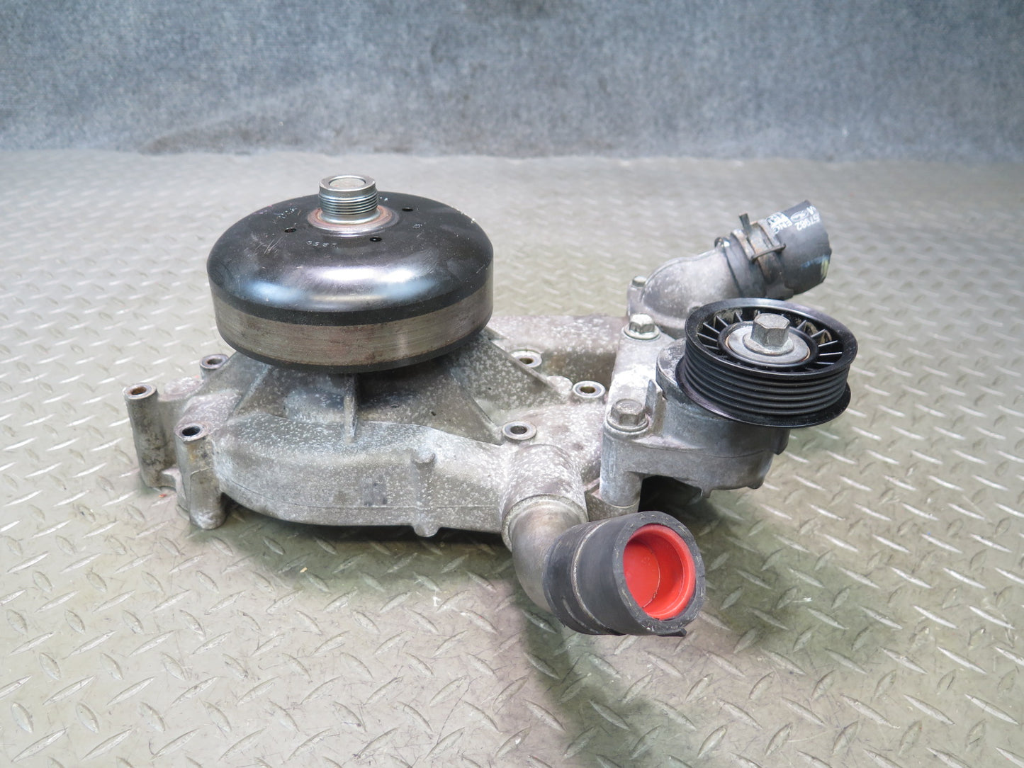 2003-2007 Hummer H2 6.0L Enigne Coolant Water Pump