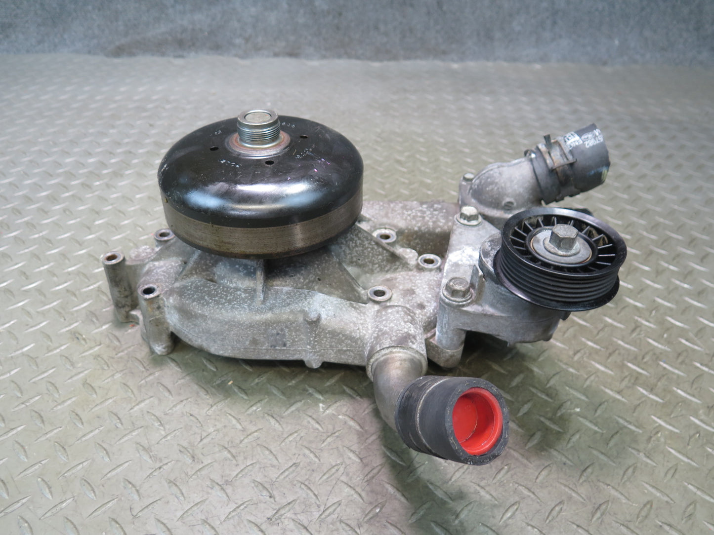2003-2007 Hummer H2 6.0L Enigne Coolant Water Pump