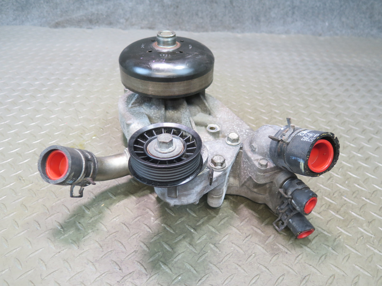 2003-2007 Hummer H2 6.0L Enigne Coolant Water Pump