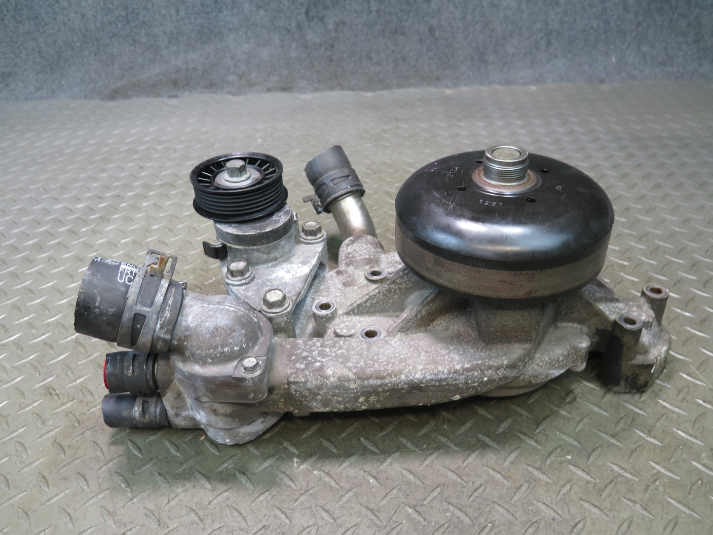 2003-2007 Hummer H2 6.0L Enigne Coolant Water Pump