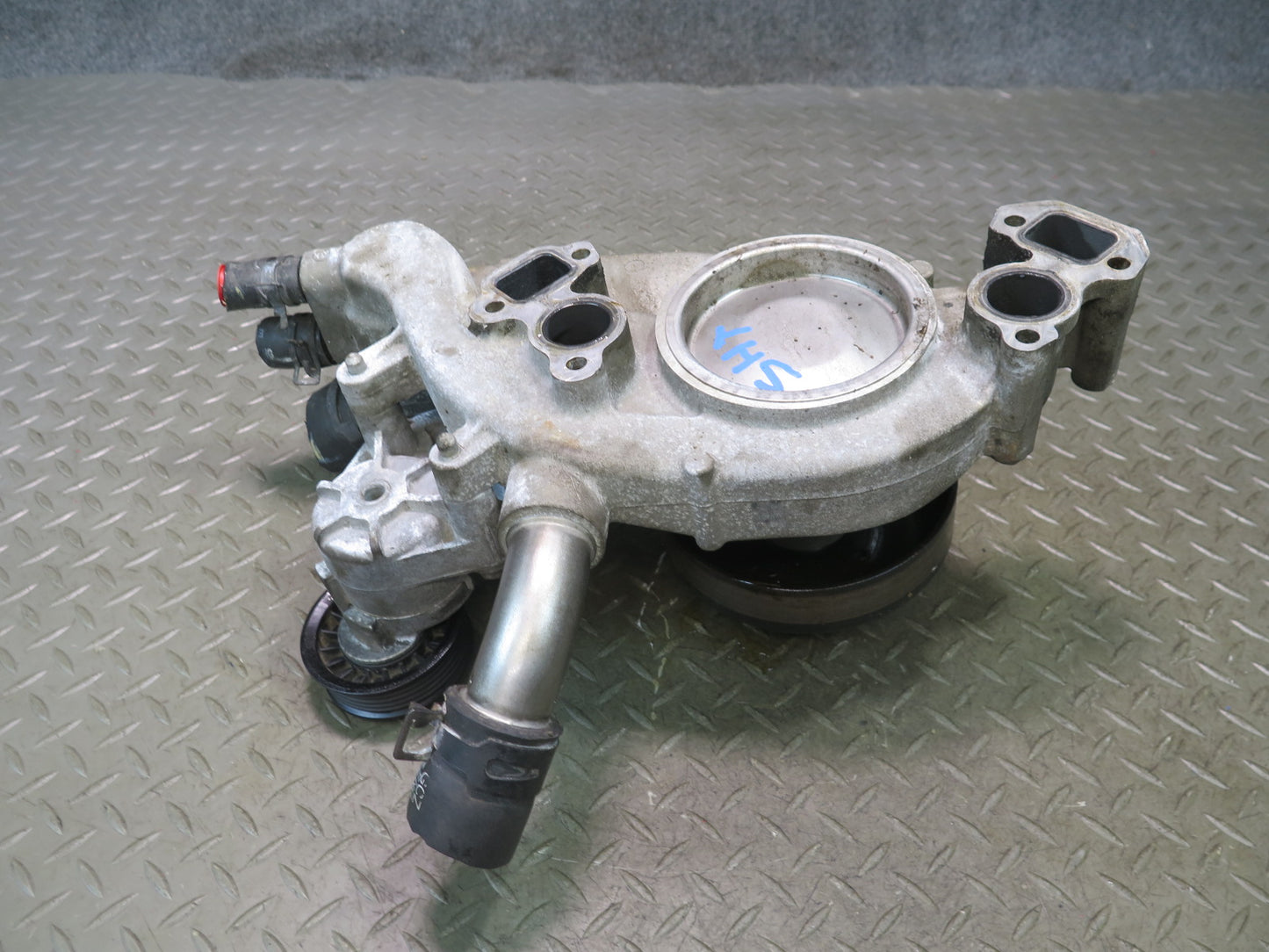 2003-2007 Hummer H2 6.0L Enigne Coolant Water Pump