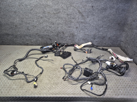 2013 Nissan Z34 370Z Convertible A/T Engine Bay Wire Wiring Harness OEM