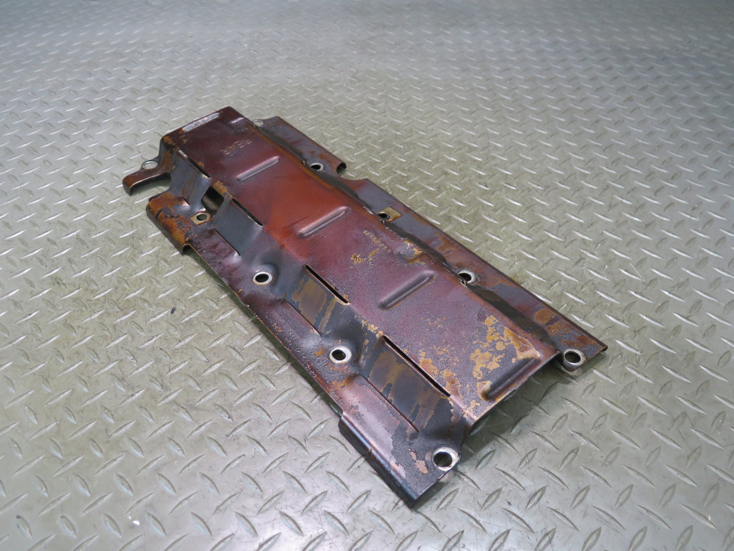 2003-2007 Hummer H2 Engine Oil Baffle 12558266 OEM
