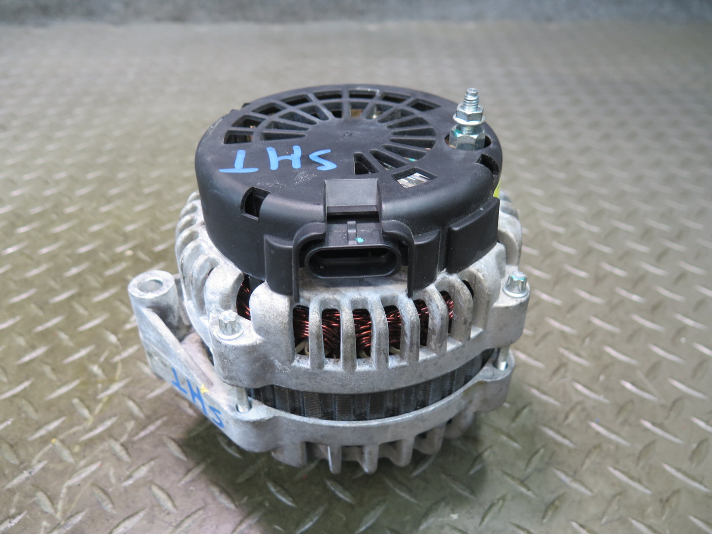 2003-2007 Hummer H2 6.0L Engine Alternator Generator