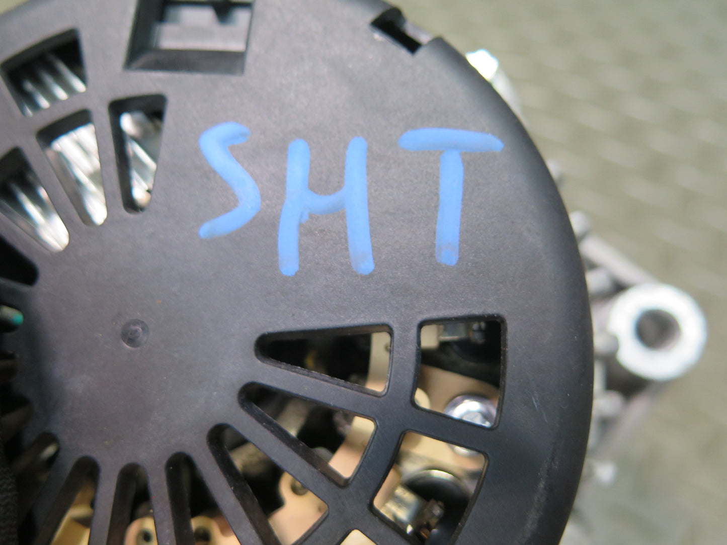 2003-2007 Hummer H2 6.0L Engine Alternator Generator