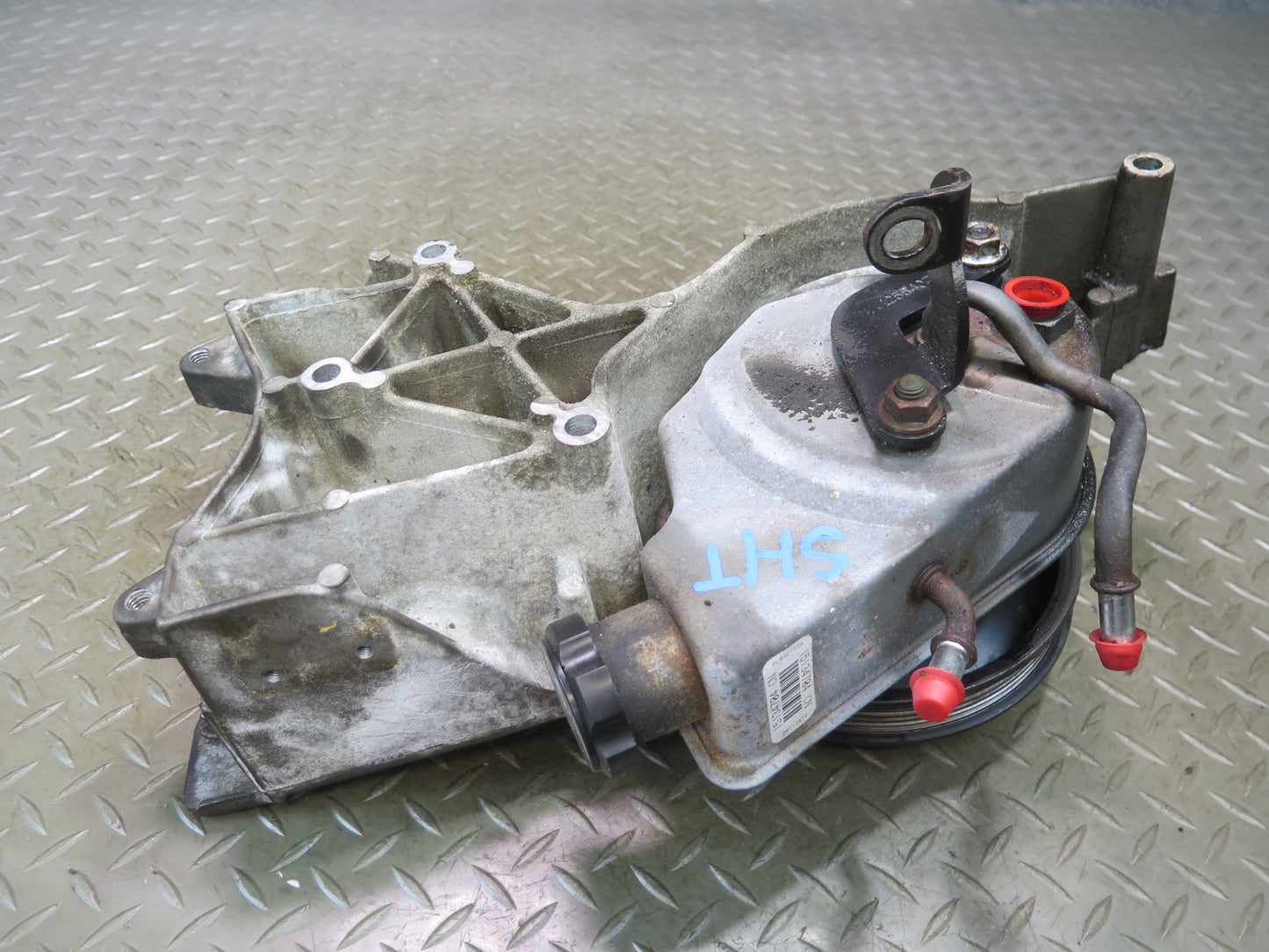 2003-2007 Hummer H2 Power Steering Pump w Pulley 15134704 OEM