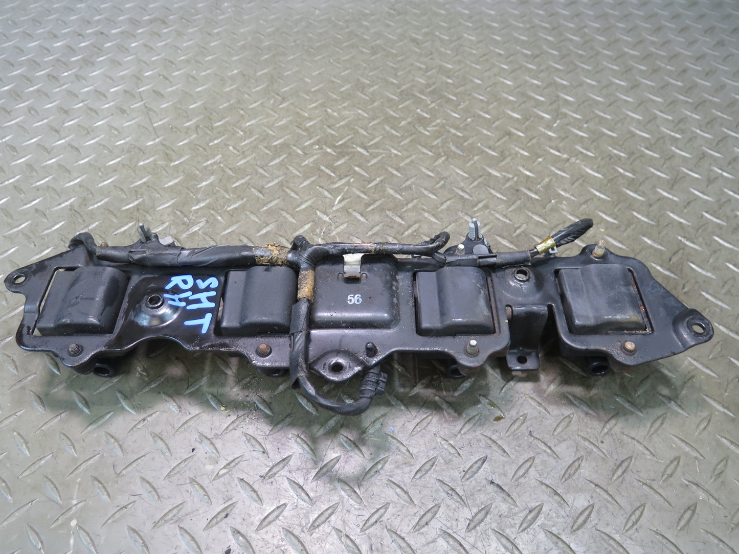 2003-2007 Hummer H2 6.0L Left & Right Ignition Coil Pack Set of 2