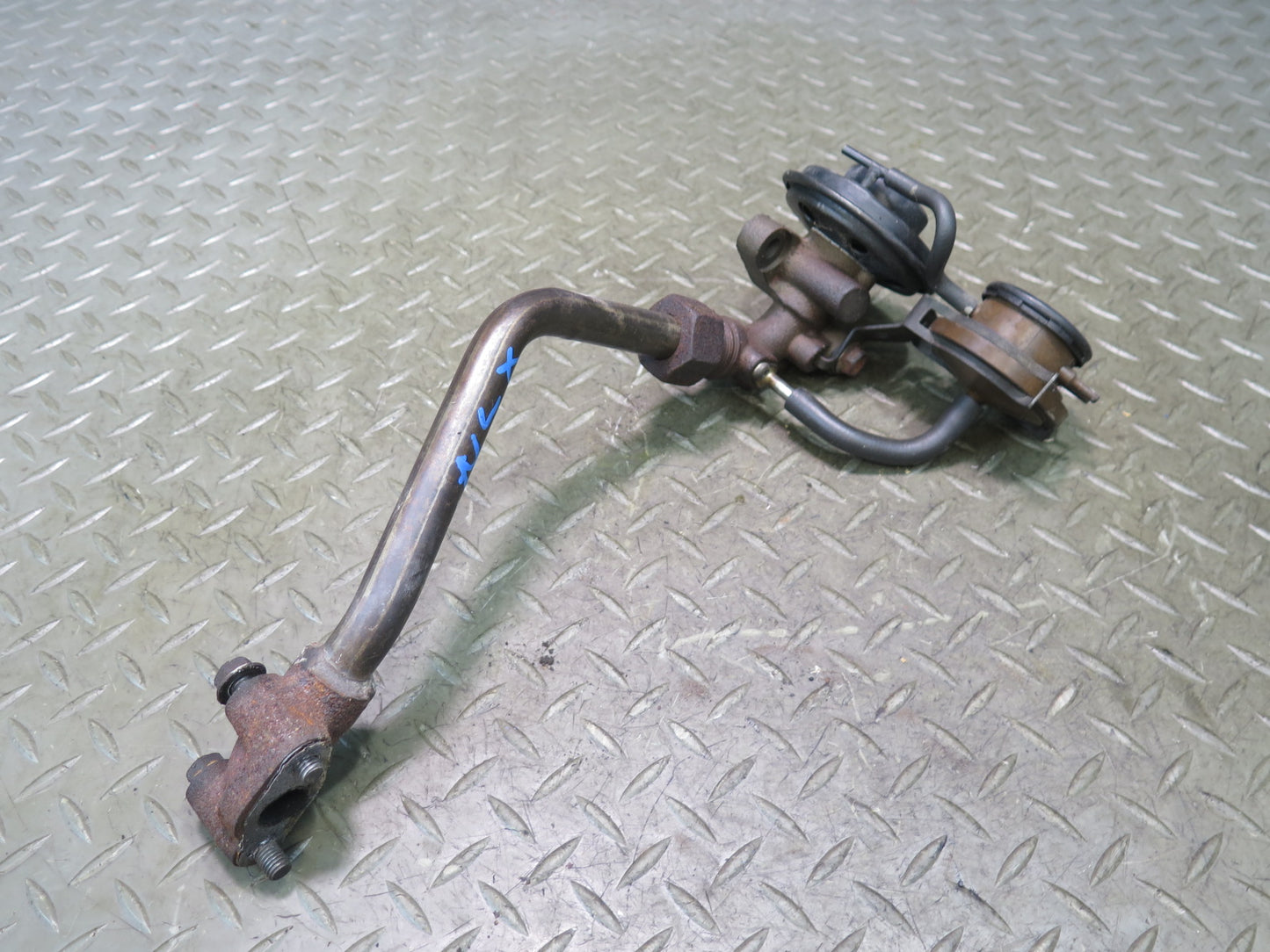 1996-1997 Lexus FZJ80L LX450 4.5L EGR Exhaust Valve Regulator 25870-66011