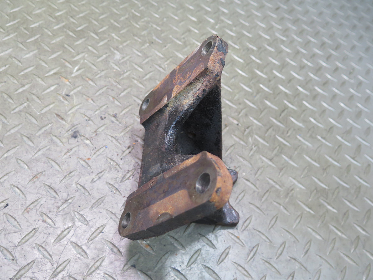 1996-1997 Lexus FZJ80L LX450 4.5L Engine Motor Mount Support Bracket Set of 2