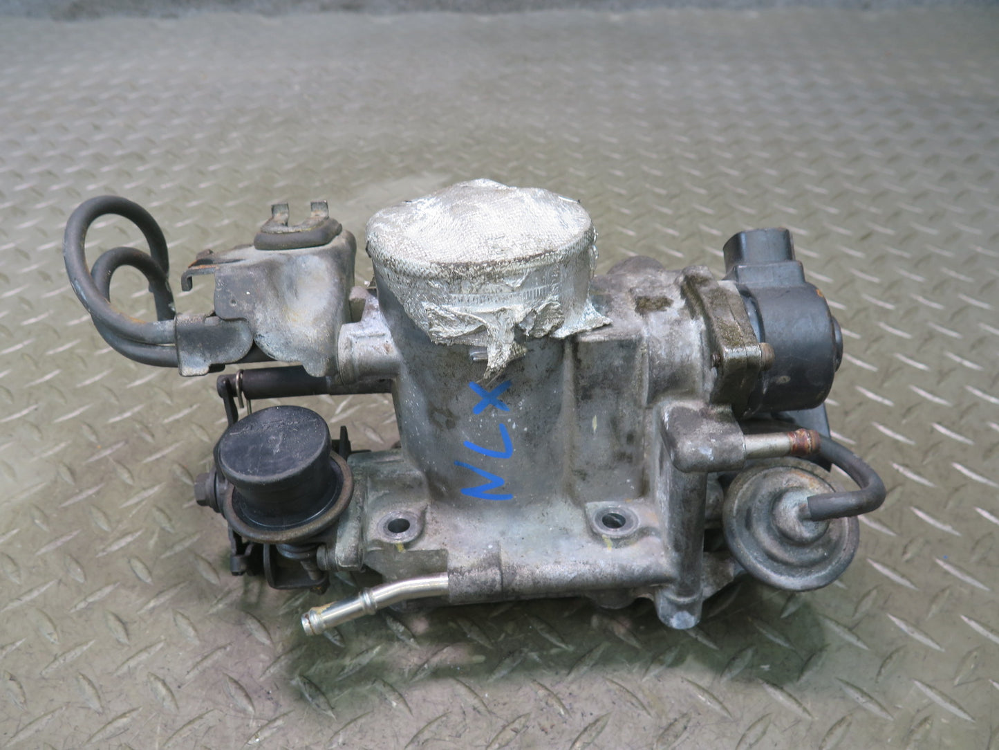 1996-1997 Lexus FZJ80L LX450 4.5L Engine Motor Throttle Body