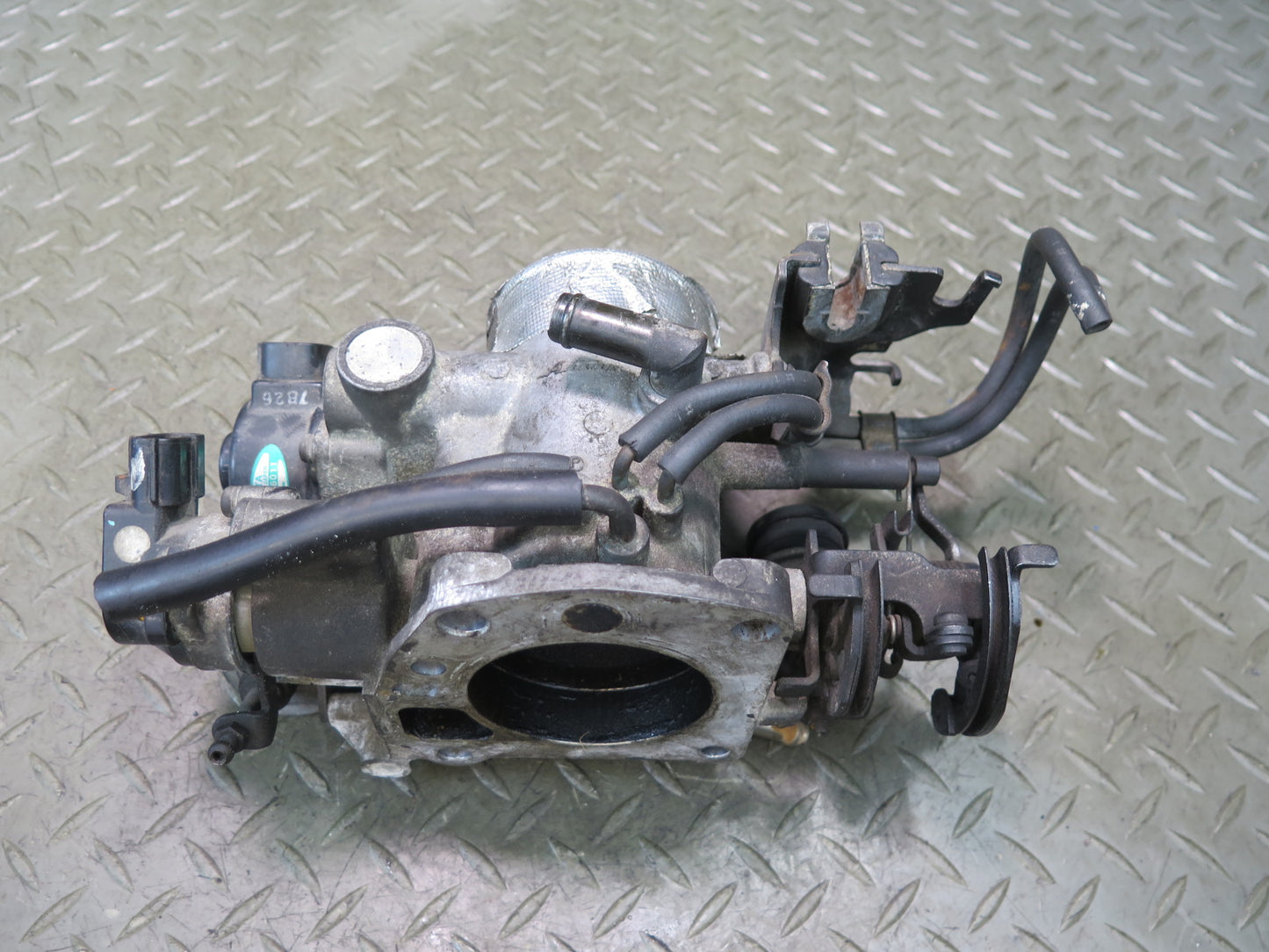 1996-1997 Lexus FZJ80L LX450 4.5L Engine Motor Throttle Body