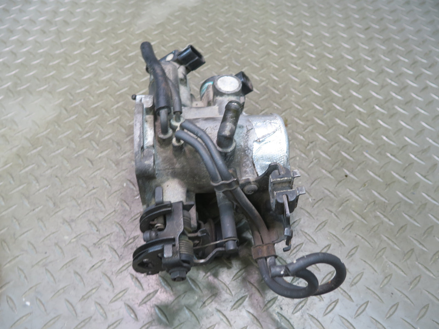 1996-1997 Lexus FZJ80L LX450 4.5L Engine Motor Throttle Body