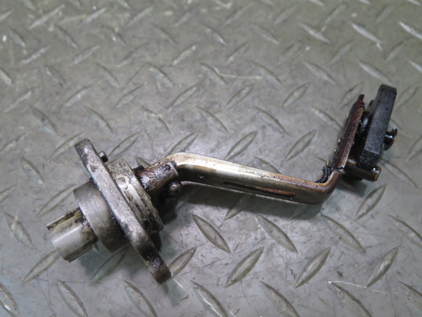1996-1997 Lexus FZJ80L LX450 4.5L Engine Motor Oil Level Sensor