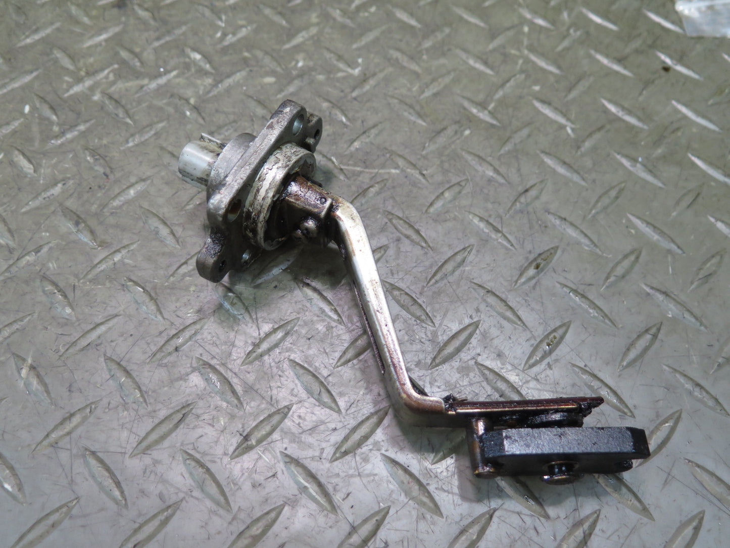 1996-1997 Lexus FZJ80L LX450 4.5L Engine Motor Oil Level Sensor