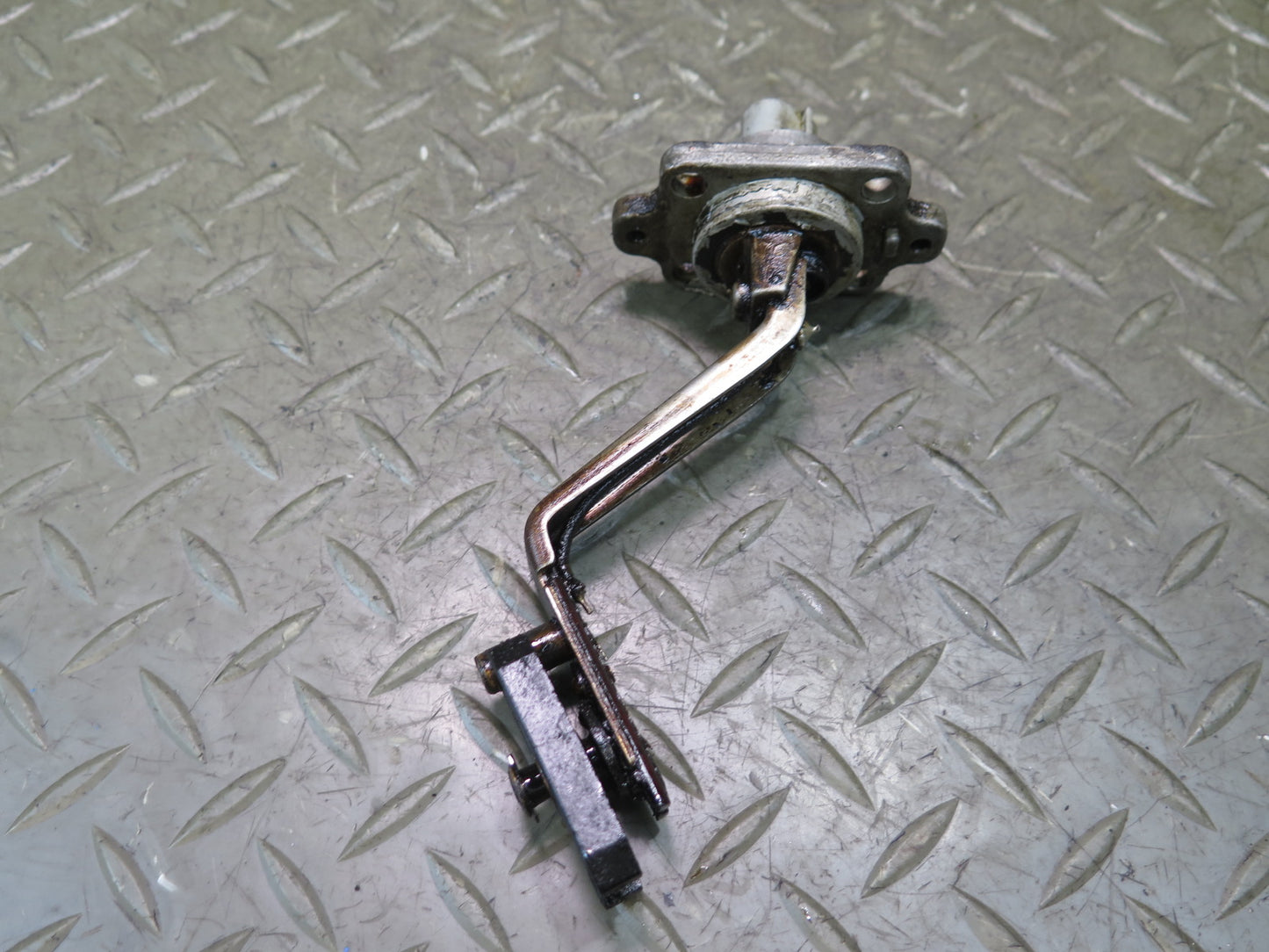 1996-1997 Lexus FZJ80L LX450 4.5L Engine Motor Oil Level Sensor