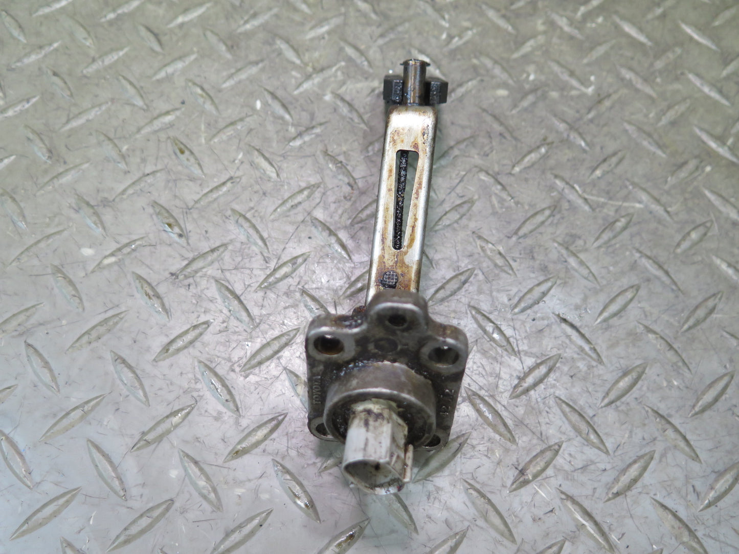 1996-1997 Lexus FZJ80L LX450 4.5L Engine Motor Oil Level Sensor