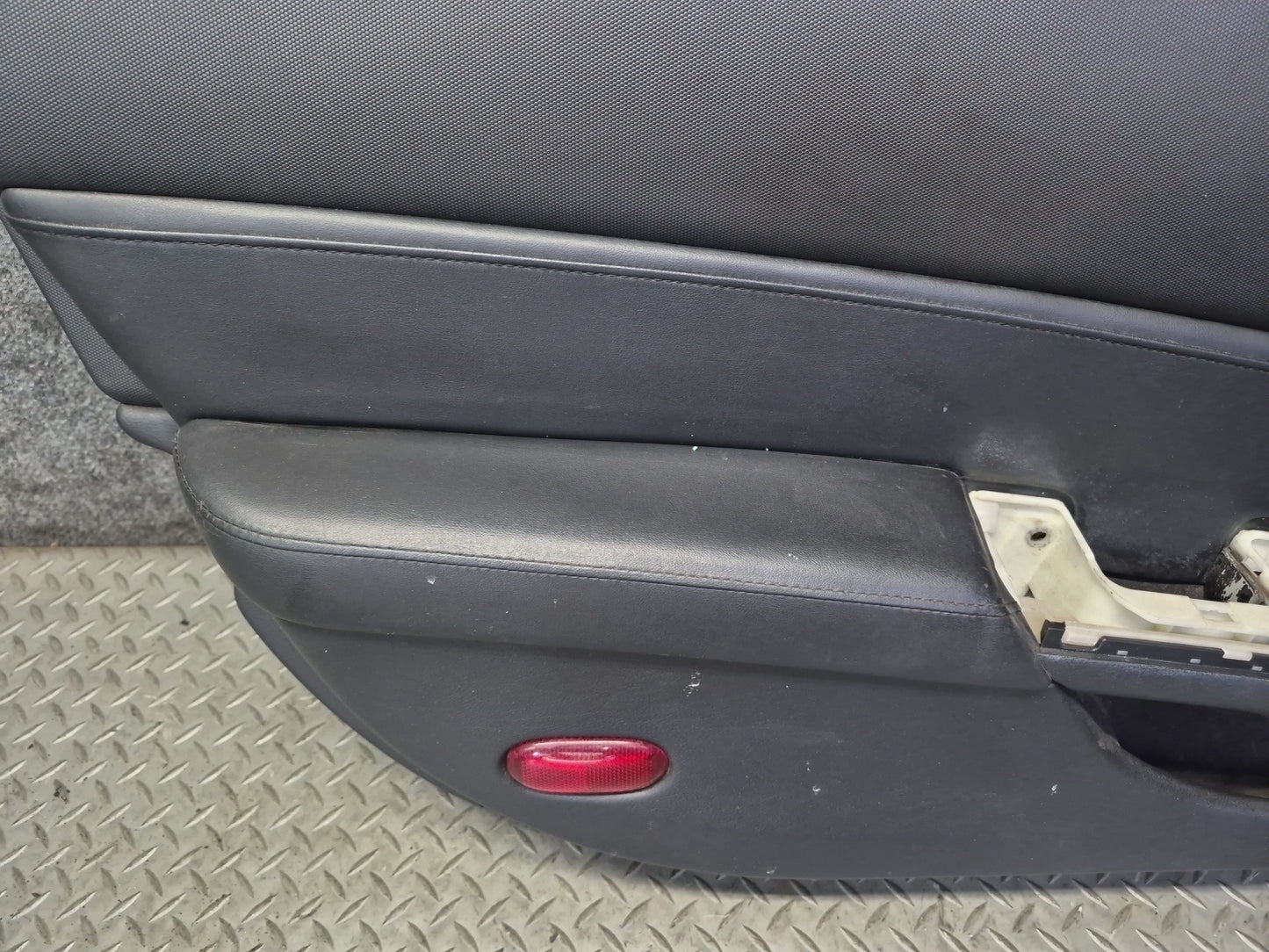 06-09 Nissan Z33 350Z Convertible Left Door Trim Cover Panel Black OEM