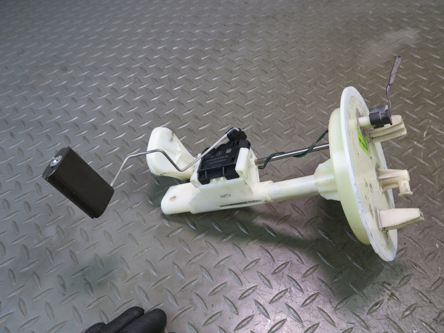 2012-2015 Mercedes W166 ML63 AMG M157 Fuel Pump Level Sensor Sending Unit Set