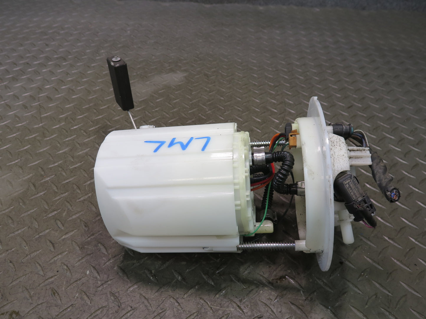 2012-2015 Mercedes W166 ML63 AMG M157 Fuel Pump Level Sensor Sending Unit Set