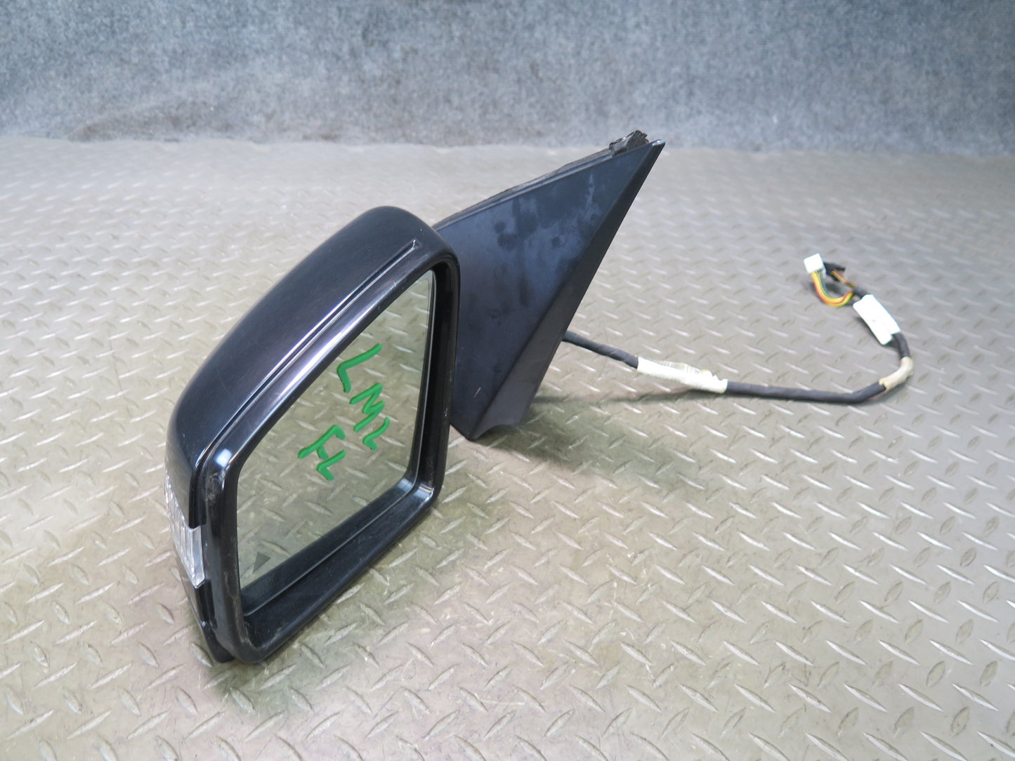 12-15 Mercedes W166 ML Left Exterior Heated Auto Dim Side View Mirror Blind Spot