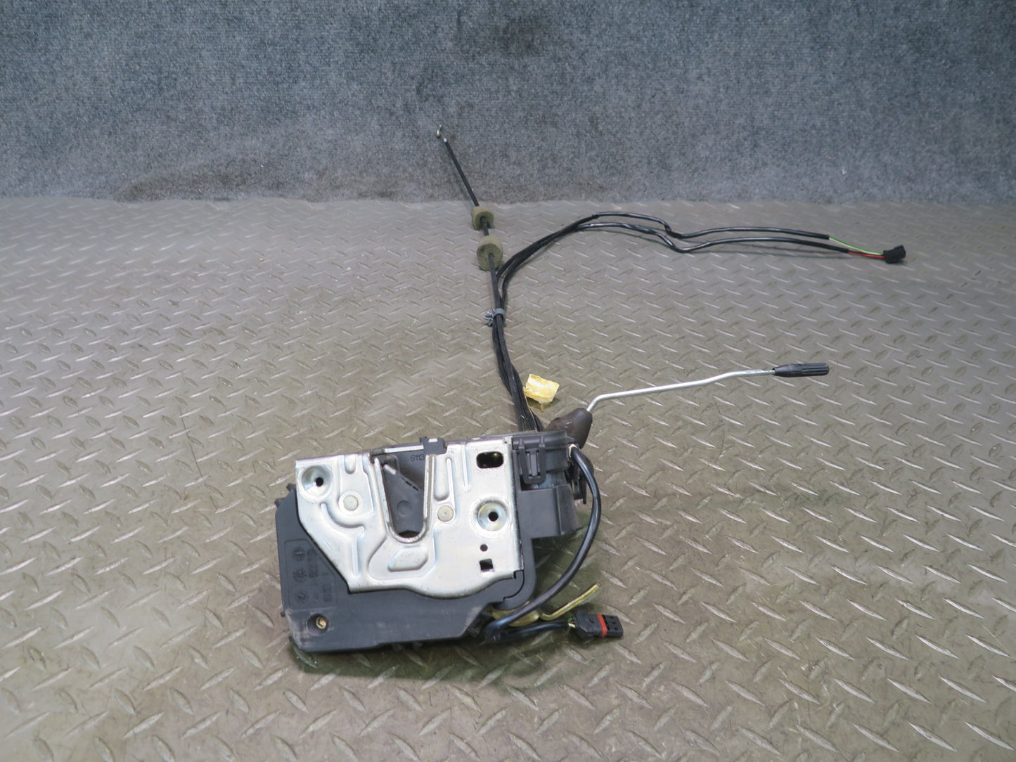 05-11 Mercedes R171 Slk-class Right Door Lock Latch Actuator OEM
