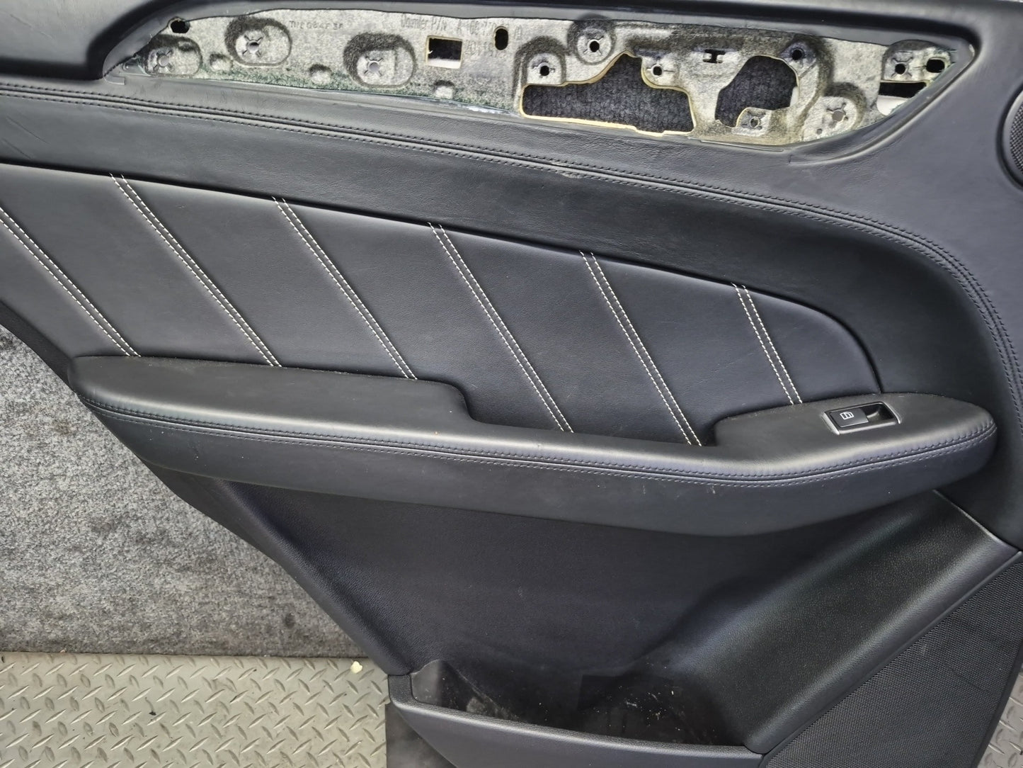 2012-2015 Mercedes W166 ML63 AMG Rear Door Interior Trim Panel Set of 2