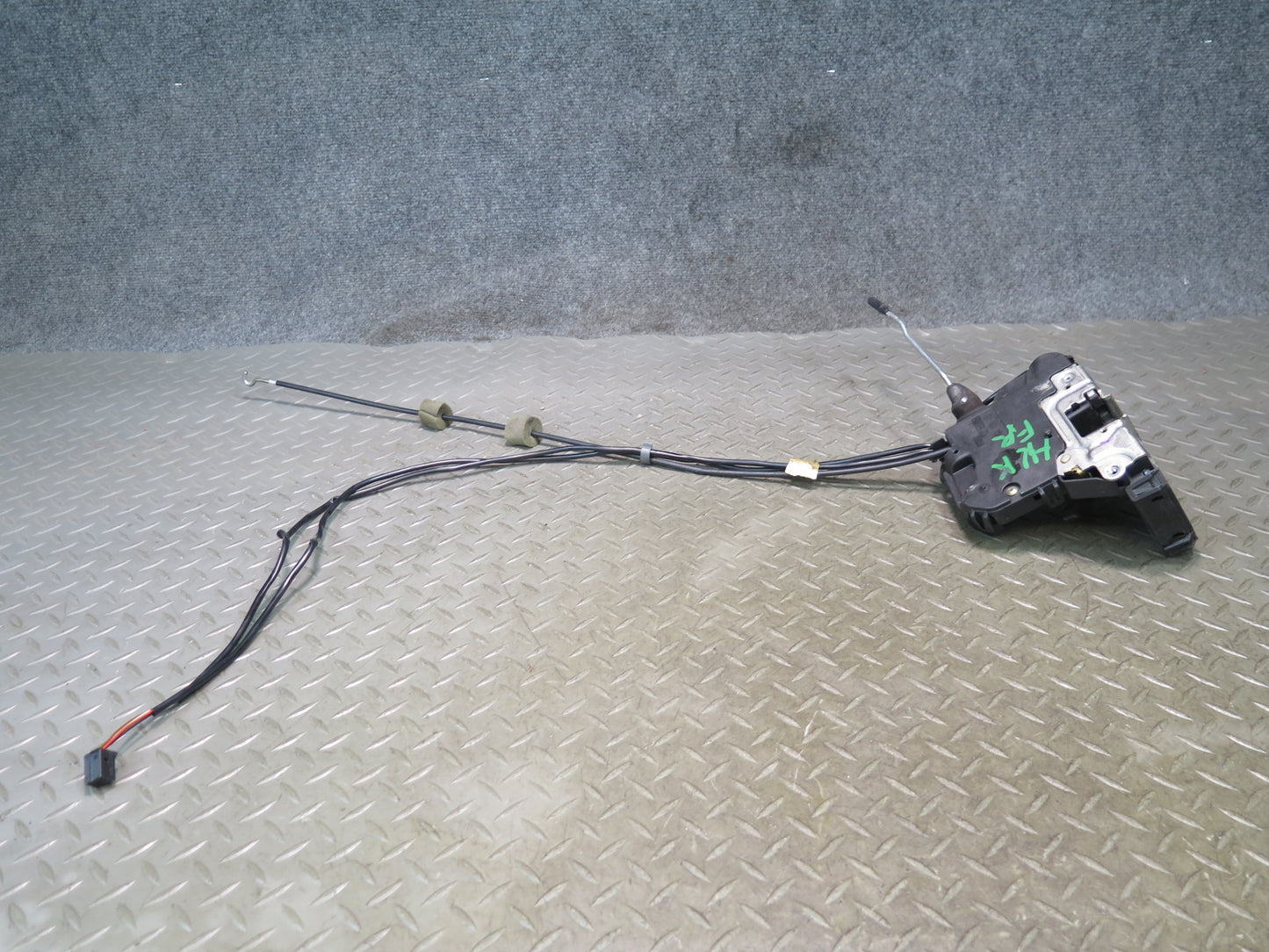 05-11 Mercedes R171 Slk-class Right Door Lock Latch Actuator OEM