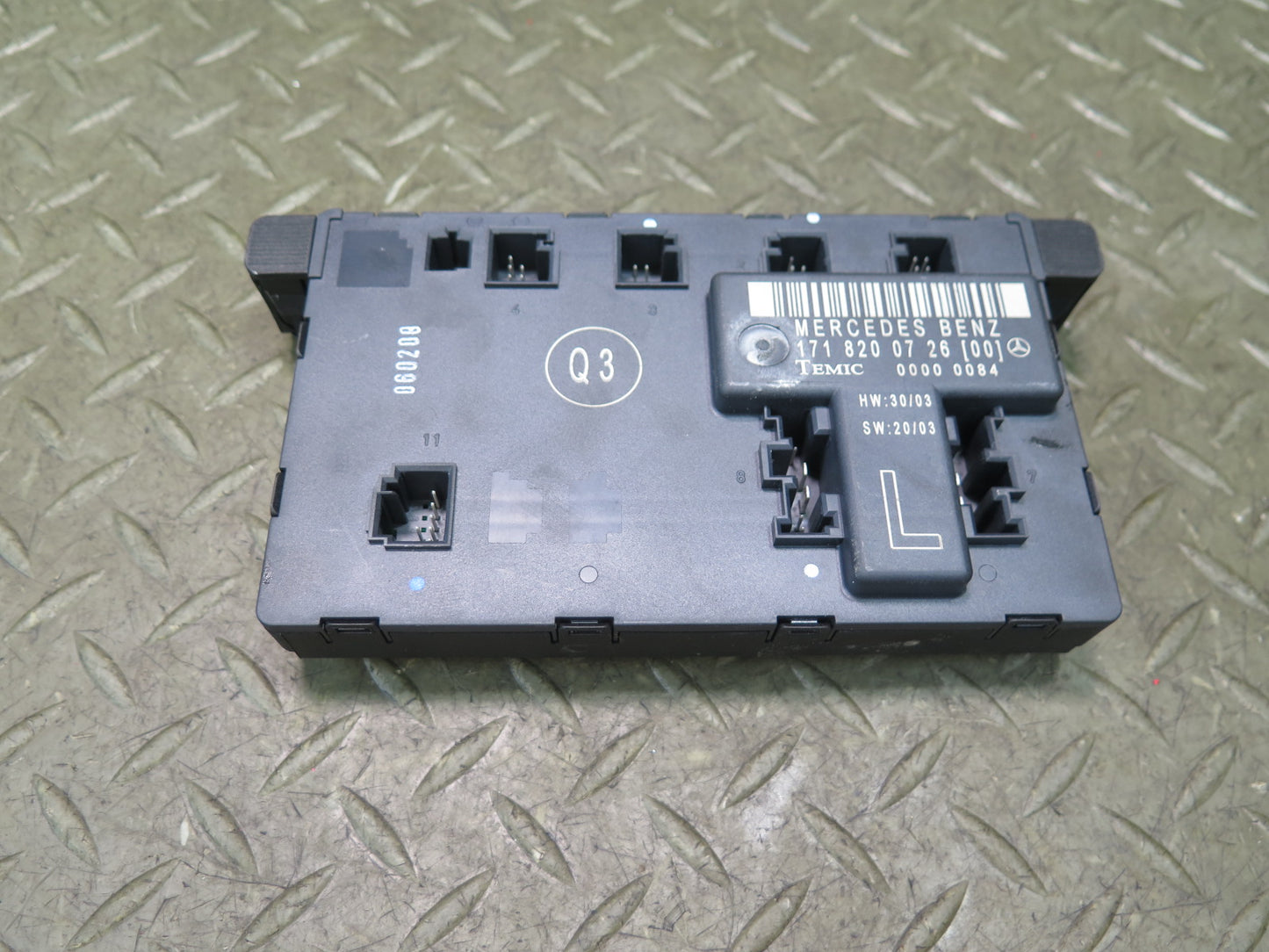 05-11 Mercedes R171 Slk-class Left Door Control Module 1718200726 OEM