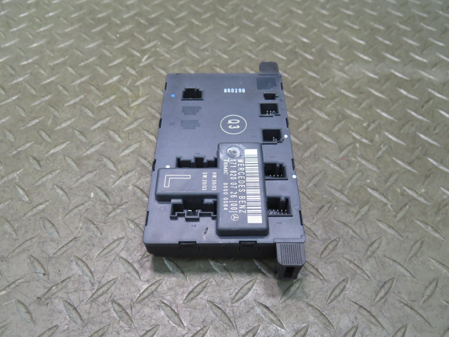 05-11 Mercedes R171 Slk-class Left Door Control Module 1718200726 OEM