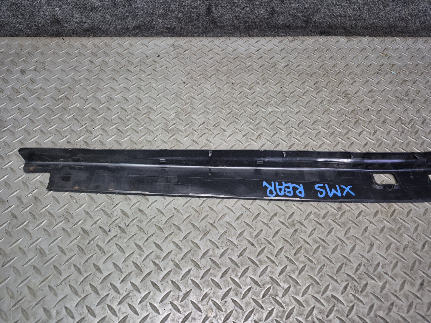 86-91 Mercedes W126 560SEL Rear Trunk Scuff Plate Trim Panel 1266981189 OEM