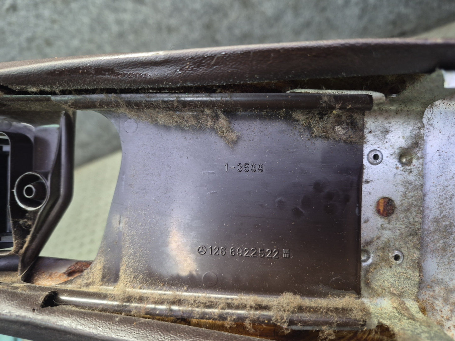 86-91 Mercedes W126 560SEL Set of 2 Center B Pillar Lower Trim Panel Damaged