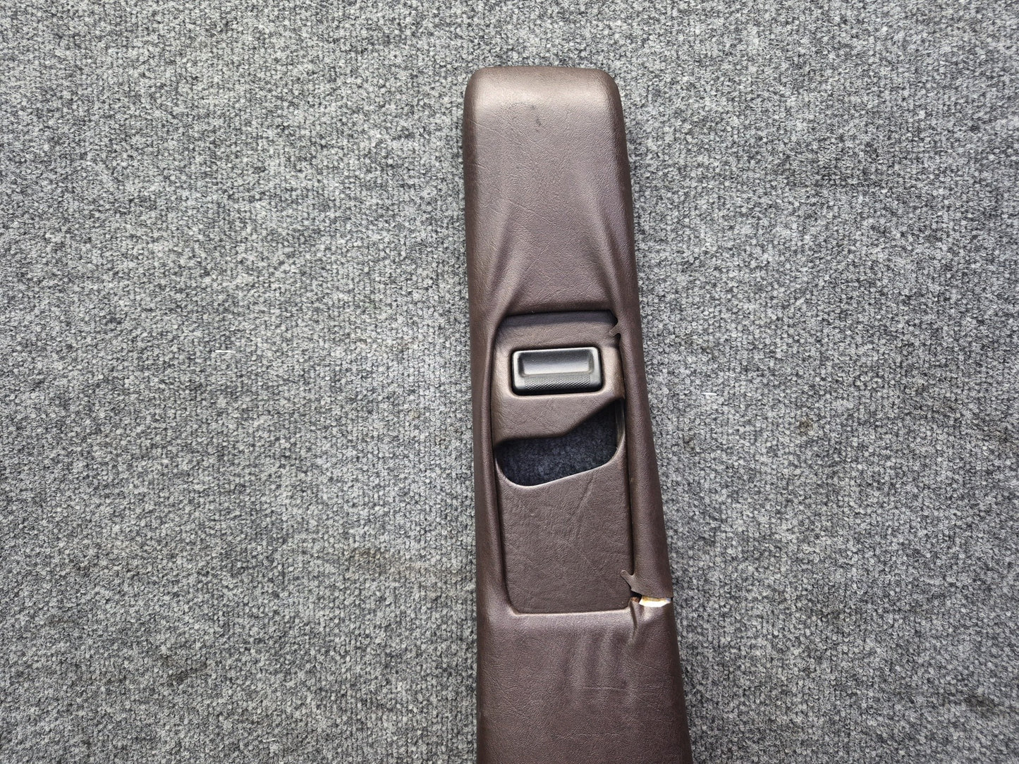 86-91 Mercedes W126 560SEL Set of 2 Center B Pillar Lower Trim Panel Damaged