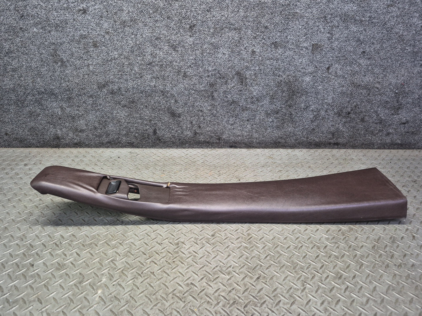 86-91 Mercedes W126 560SEL Set of 2 Center B Pillar Lower Trim Panel Damaged