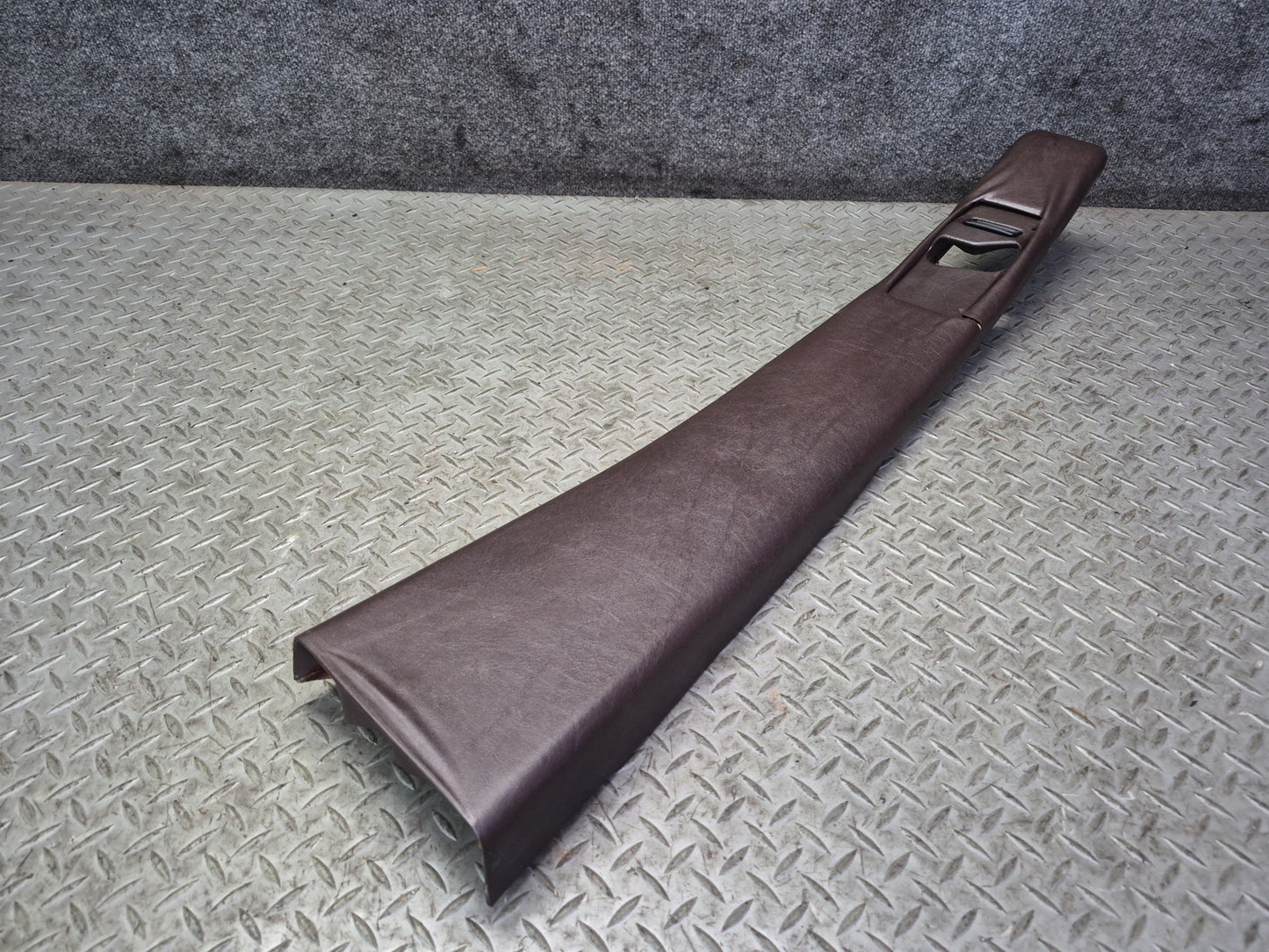 86-91 Mercedes W126 560SEL Set of 2 Center B Pillar Lower Trim Panel Damaged
