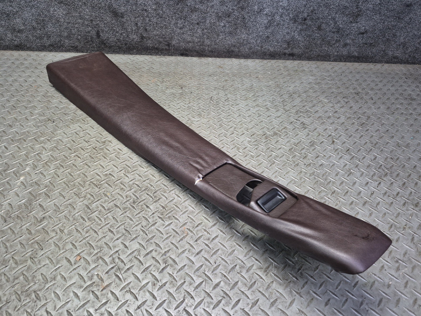 86-91 Mercedes W126 560SEL Set of 2 Center B Pillar Lower Trim Panel Damaged