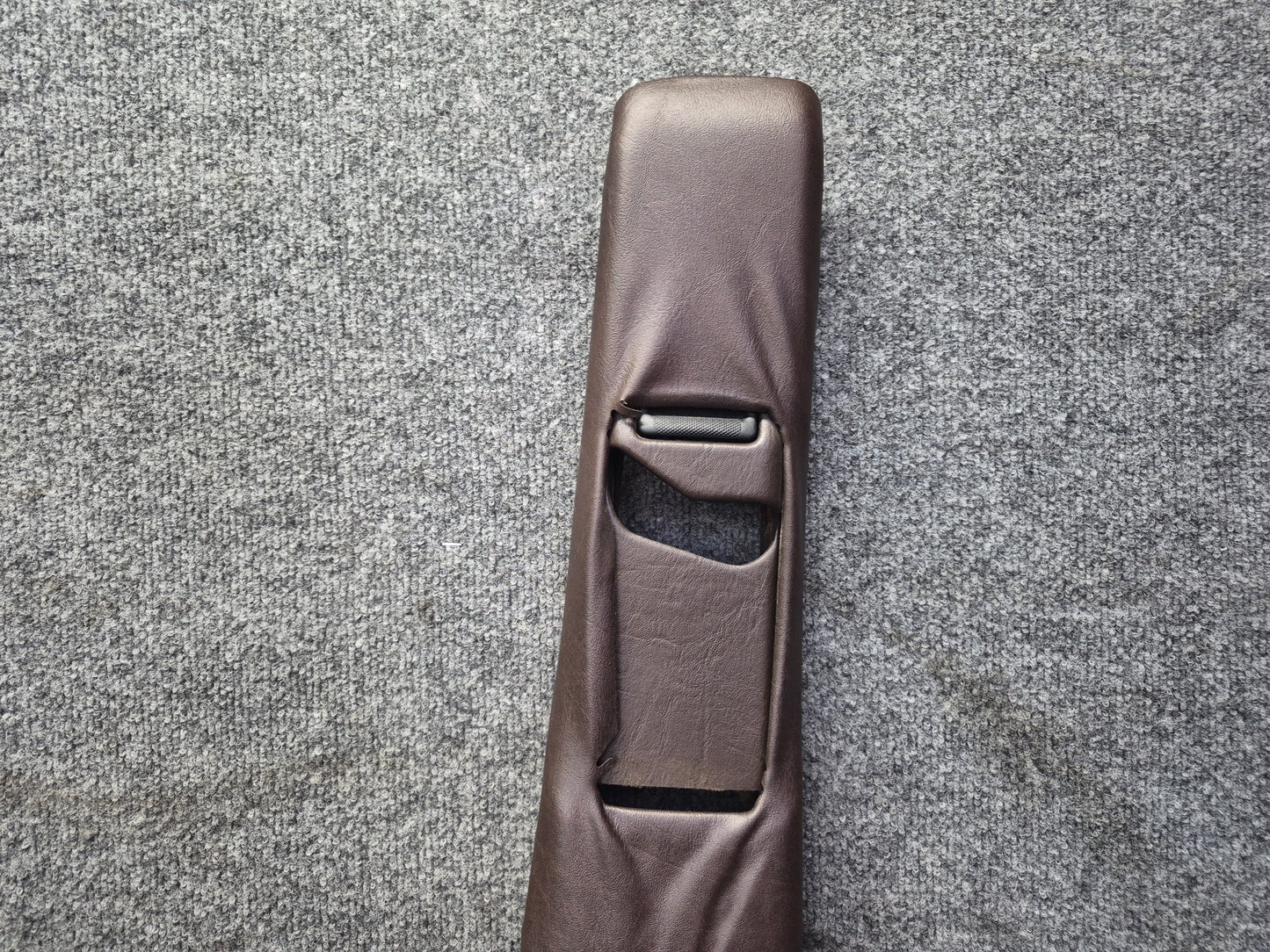 86-91 Mercedes W126 560SEL Set of 2 Center B Pillar Lower Trim Panel Damaged