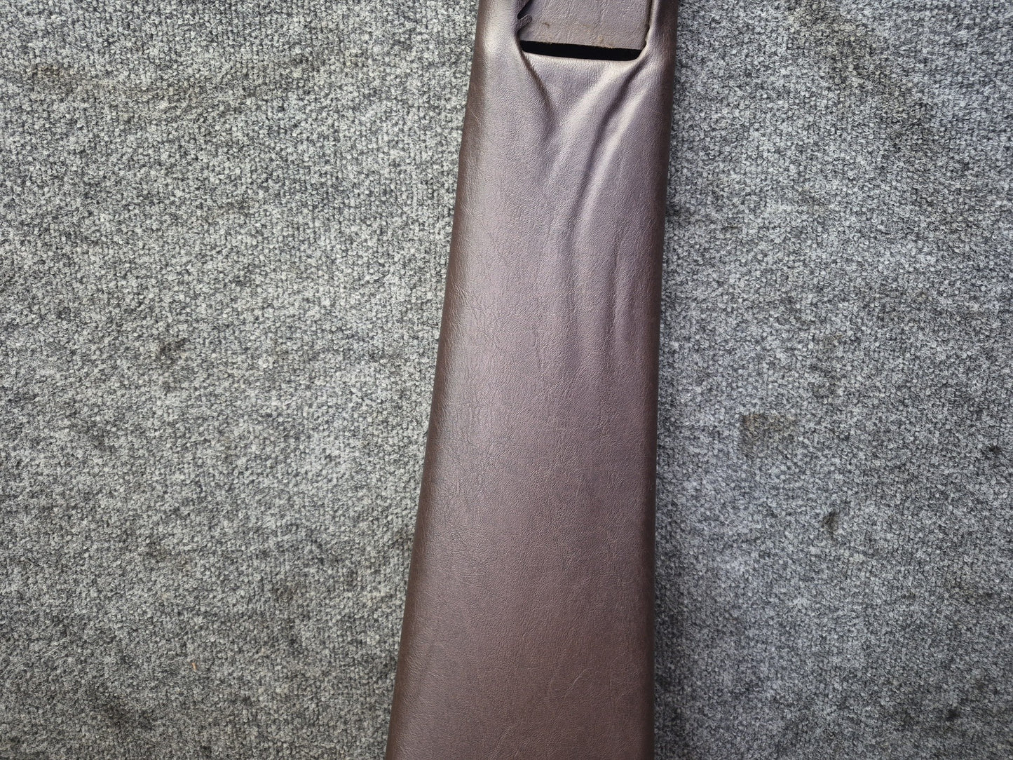 86-91 Mercedes W126 560SEL Set of 2 Center B Pillar Lower Trim Panel Damaged