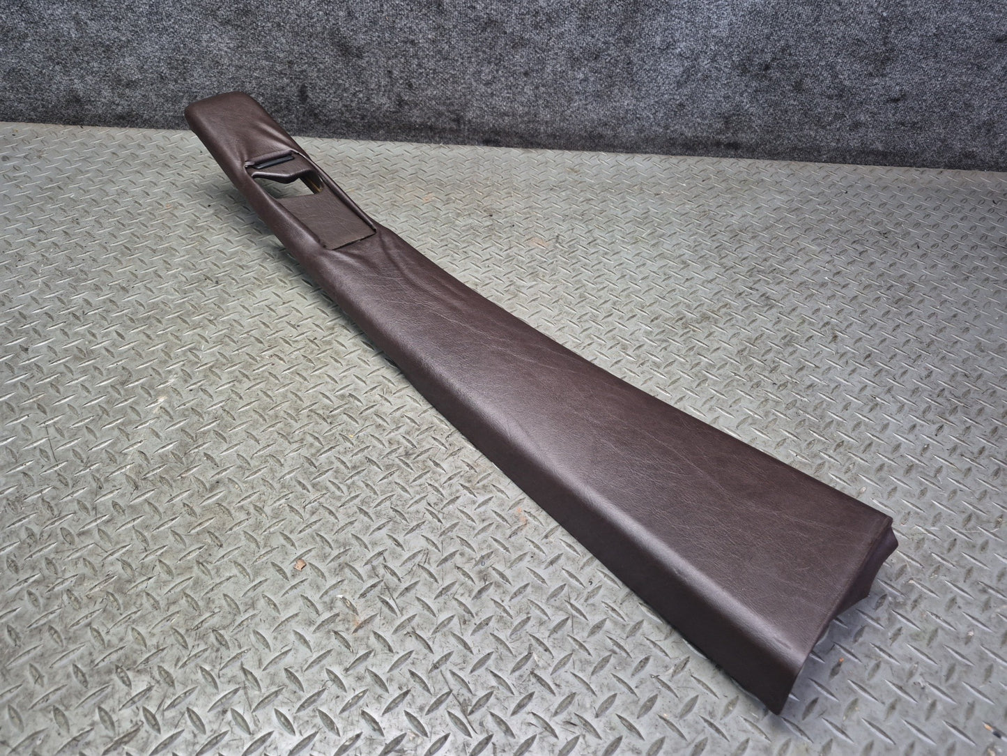 86-91 Mercedes W126 560SEL Set of 2 Center B Pillar Lower Trim Panel Damaged