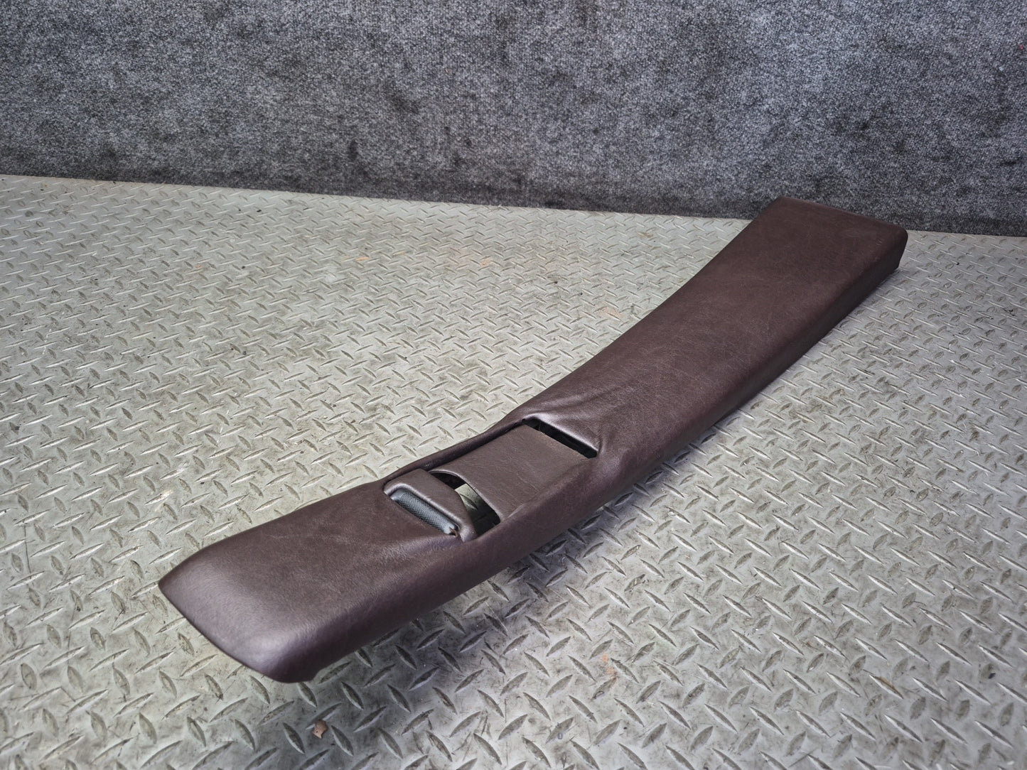 86-91 Mercedes W126 560SEL Set of 2 Center B Pillar Lower Trim Panel Damaged
