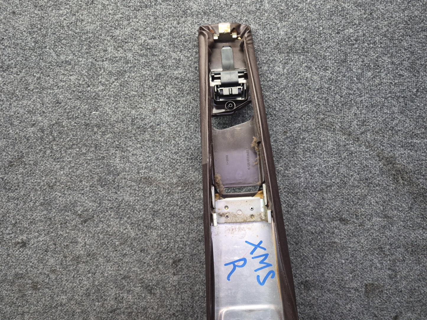 86-91 Mercedes W126 560SEL Set of 2 Center B Pillar Lower Trim Panel Damaged