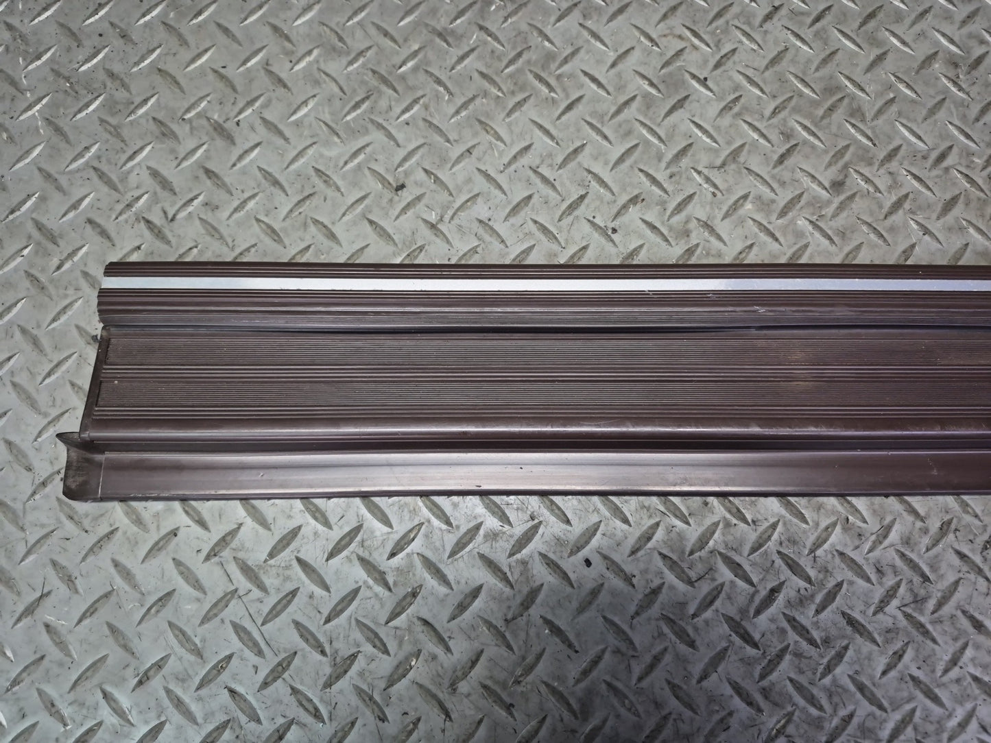 86-91 Mercedes W126 Set of 2 Rear Door Scuff Sill Plate Trim Panel Brown OEM