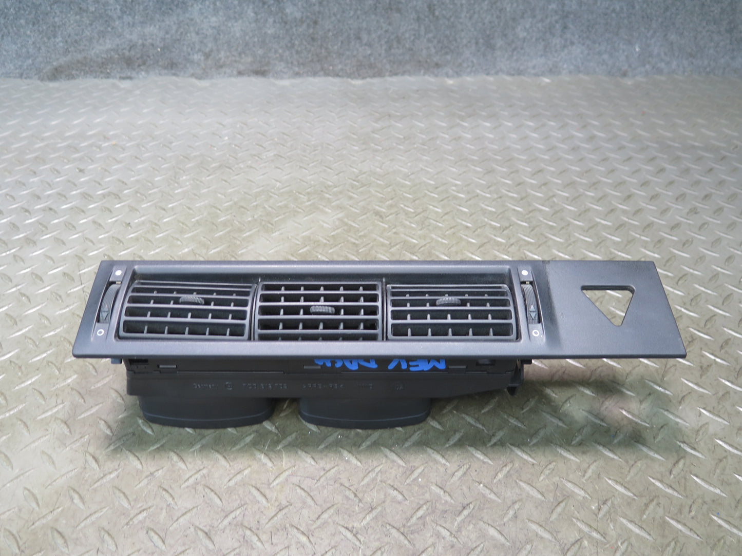 99-03 VW Eurovan T4 Set of 3 Dash Front Left Center Right Air Vent OEM